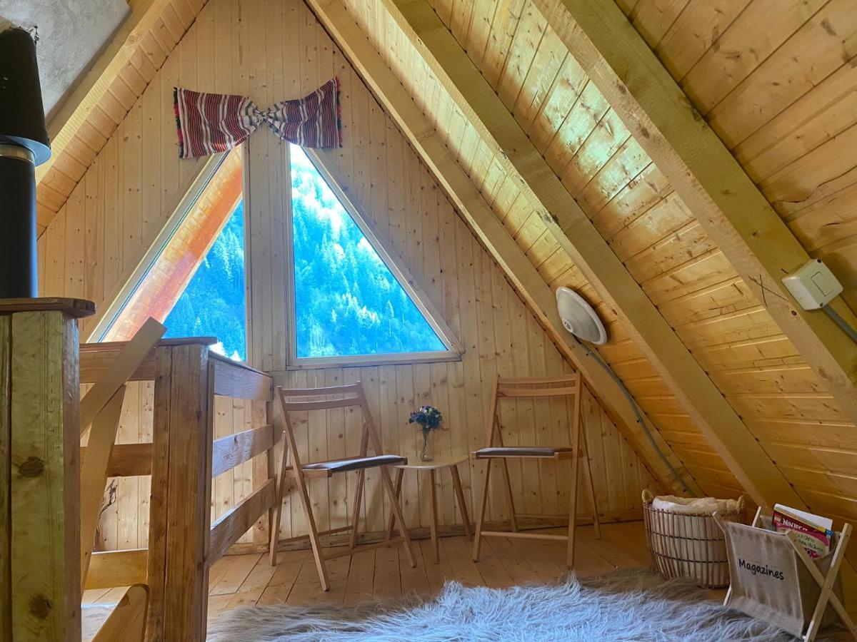Cabanutze Satic Villa Rucăr Eksteriør billede