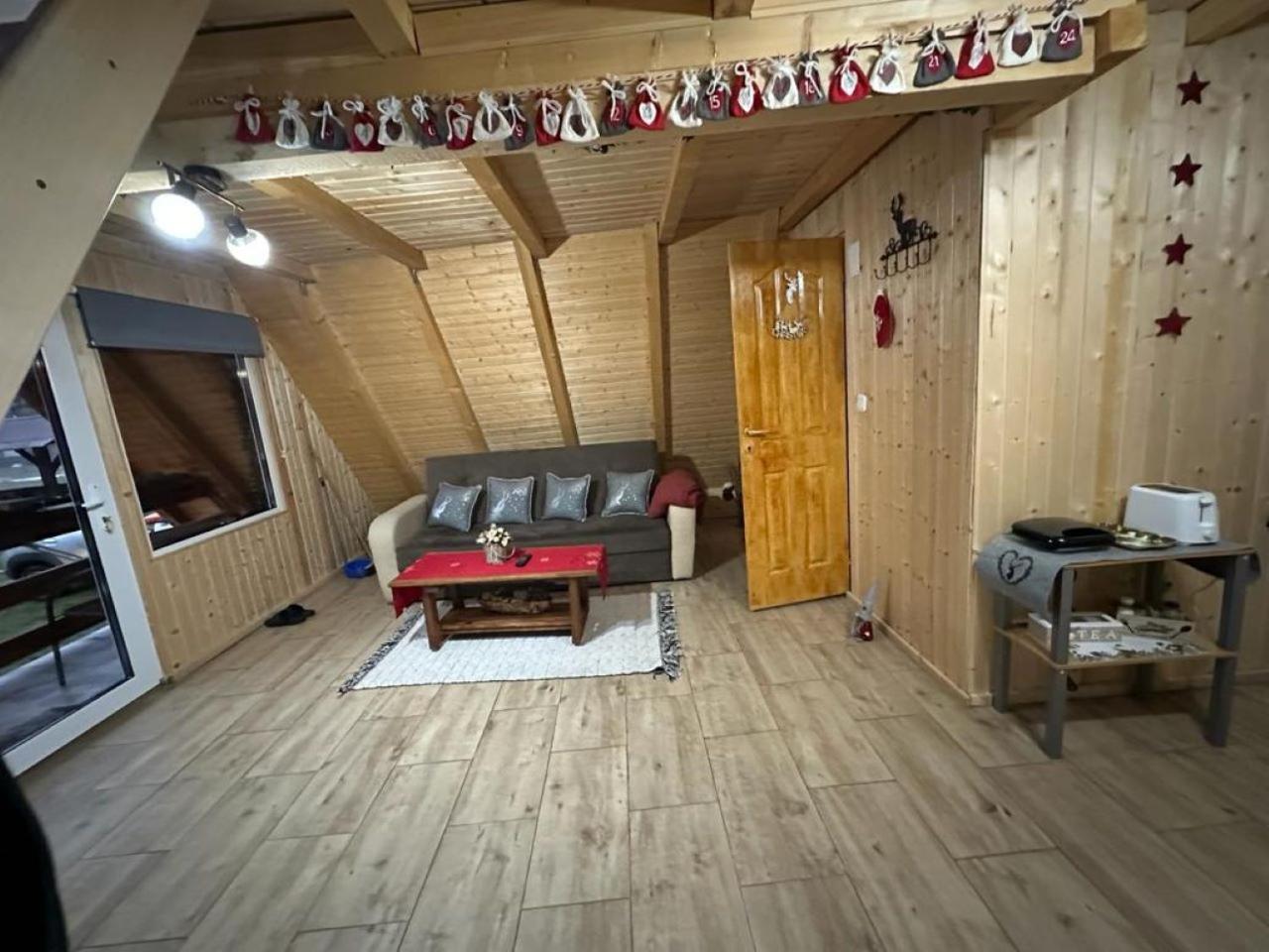 Cabanutze Satic Villa Rucăr Eksteriør billede