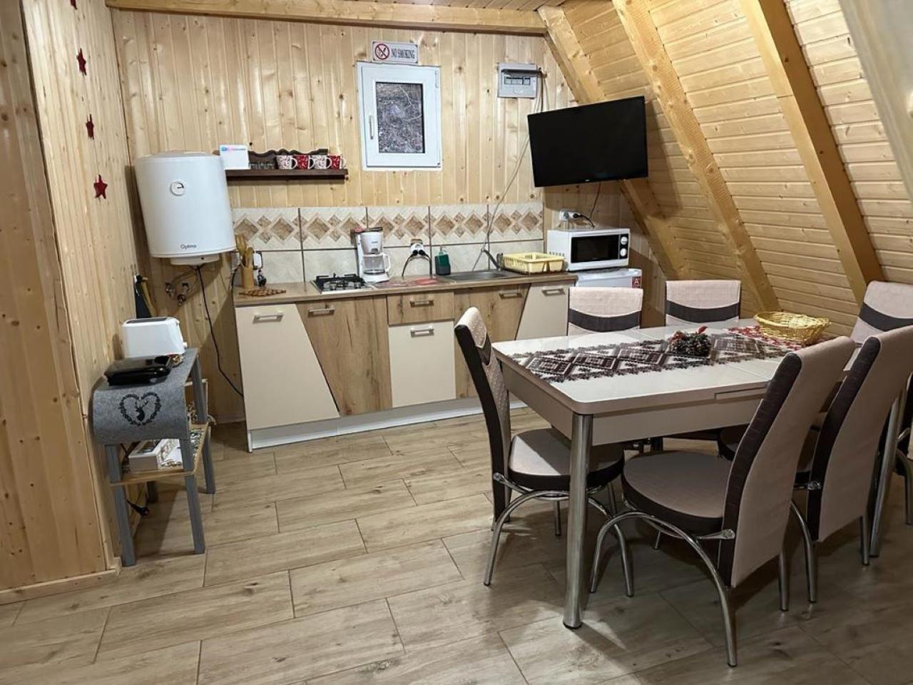 Cabanutze Satic Villa Rucăr Eksteriør billede
